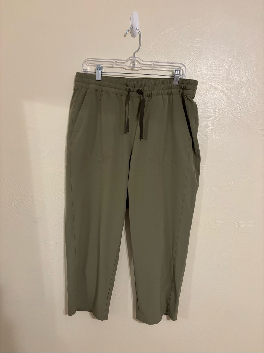 Orvis Women’s Large Olive Green Stretch Pull On Ankle Pants